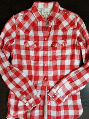 Рубашка Levi&#039;s р. S/P яркая красно-белая рубашка в клетку