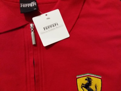 Футболка Ferrari оригинал XL Футболка Ferrari оригинал 
Размер XL 
