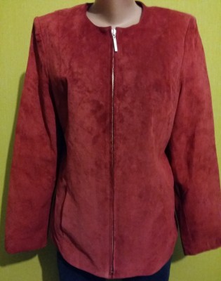 Куртка кожаная Schild размер 40 куртка на молнии красного цвета, мягкая замша