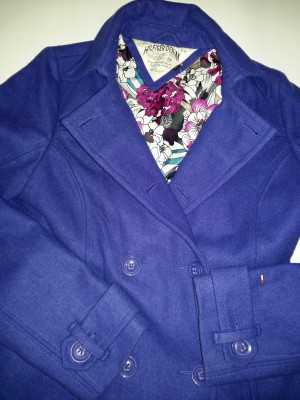 Пальто Tommy Hilfiger оригинал р. M-L  двубортное пальто бушлат красивого фиолетового цвета,
цветная подкладка, длинный рукав
