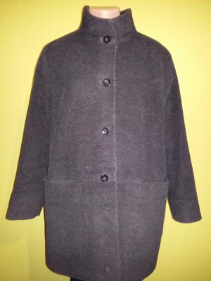 Пальто Gil Bret Пальто Gil Bret размер 52
Lambswool – шерсть ягнят, мягкая и невесомая
с ангорой