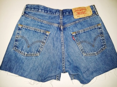 Шорты джинсовые Levi&#039;s W30  шорты джинсовые с высокой талией