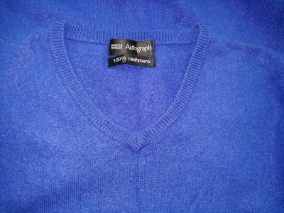 Свитер кашемир Marks&amp;Spencer Очень мягкий и теплая свитер - нереального цвета ультрамарин.